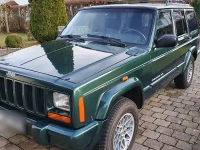 Gebraucht Jeep Cherokee 173 PS (127 kW) 2000 Grün SUV