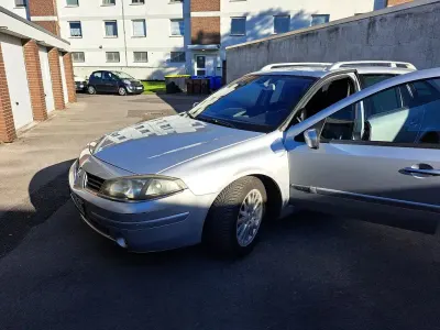 Gebraucht Renault Laguna GrandTour Privilege 131 PS (96 kW) 2007 Silber Kombi