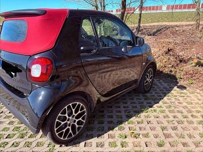 Usata Smart ForTwo Electric Drive 60 kW (82 CV) 2023 Nero Cabrio