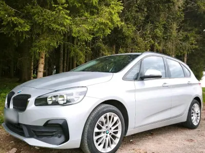 Gebraucht BMW 216 Active Tourer 116 PS (85 kW) 2018 Silber Van / Kleinbus