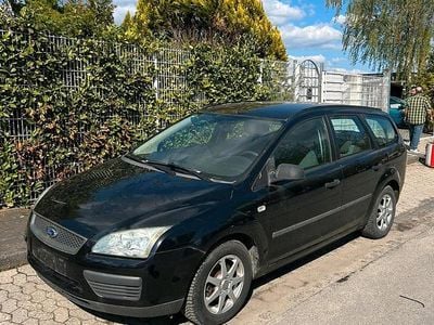 Second-hand Ford Focus 100 CP (73 kW) 2005 Negru Break