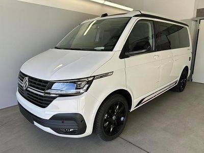 Candyweiß / dach schwarz/weiß Gebraucht 2023 VW California Edition Van | 74.780 € (Teuer)