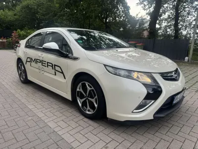 Gebraucht Opel Ampera Edition 111 kW (151 PS) 2012 Weiß Kleinwagen