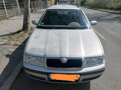 Usata Skoda Octavia Comfort 102 CV (75 kW) 2002 Argento Station wagon