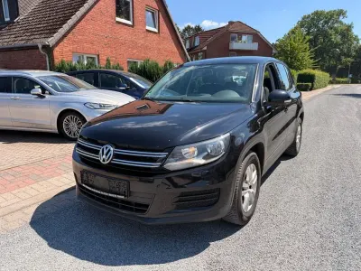 Gebraucht VW Tiguan Trendline 122 PS (89 kW) 2014 Schwarz SUV