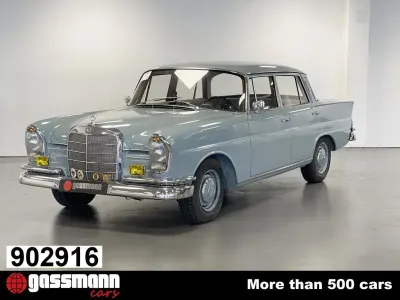 Usata Mercedes 220 SE 121 CV (88 kW) 1963 Blu Berlina