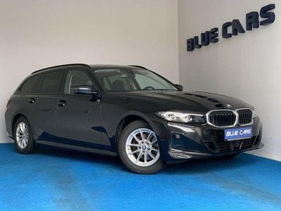 Saphirschwarz (metallic) Gebraucht 2022 BMW 320 Kombi | 25.900 € (Superpreis)