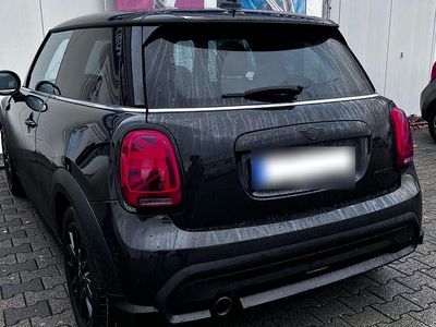 Gebraucht Mini Cooper Classic 136 PS (100 kW) 2023 Schwarz Kleinwagen