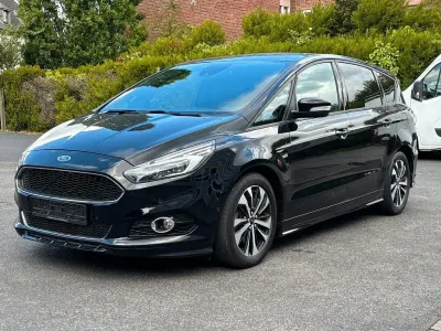 Gebraucht Ford S-MAX ST-Line 190 PS (139 kW) 2019 Schwarz Van / Kleinbus