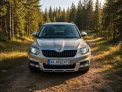 Second-hand Skoda Yeti Elegance 160 CP (117 kW) 2014 Bej SUV