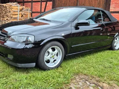 Używany Opel Astra Cabriolet 101 KM (74 kW) 2002 Czarny Kabriolet