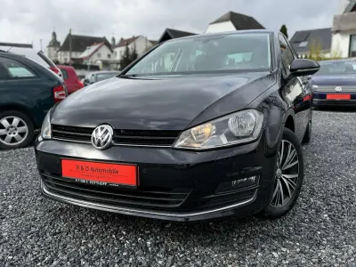 Gebraucht VW Golf VII Allstar 110 PS (80 kW) 2016 Schwarz Limousine