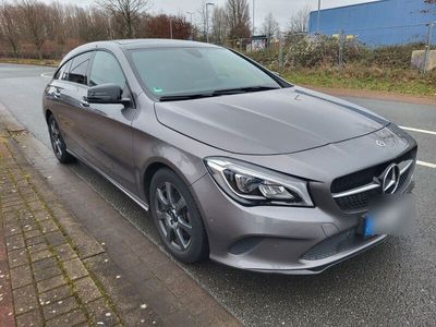 gebraucht Mercedes CLA200 Shooting Brake Urban Night Paket PANO