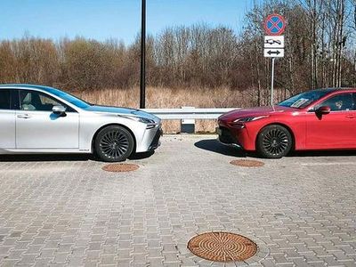 Gebraucht Toyota Mirai Luxury 182 PS (133 kW) 2025 Silber Limousine