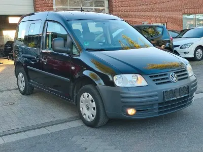 Second-hand VW Caddy Life 105 CP (77 kW) 2007 Negru Monovolum