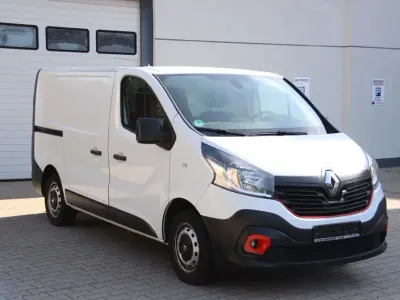 Gebraucht Renault Trafic Komfort 95 PS (69 kW) 2019 Weiß Van / Kleinbus