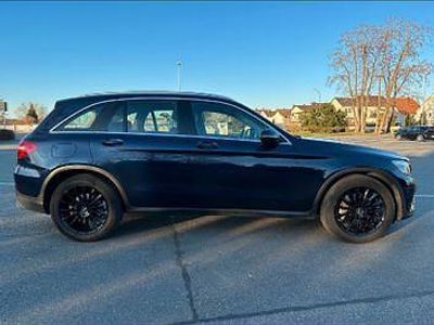 Mercedes GLC220