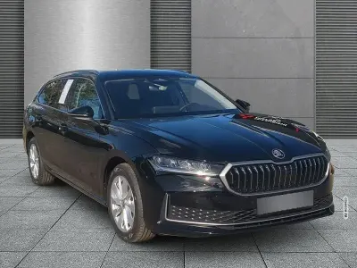Gebraucht Skoda Superb Selection 150 PS (110 kW) 2025 Schwarz metallic Kombi