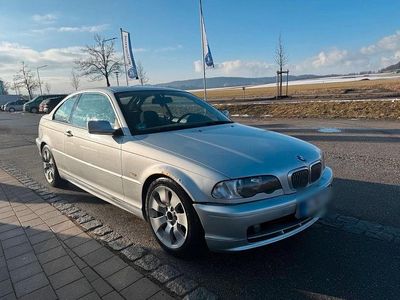 Usata BMW 323 Basis 170 CV (125 kW) 2000 Argento Coupé