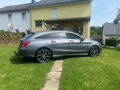 Gebraucht Mercedes CLA180 122 PS (89 kW) 2016 Grau Limousine