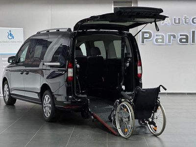Gebraucht Ford Tourneo Titanium 114 PS (83 kW) 2025 Schwarz Van / Kleinbus