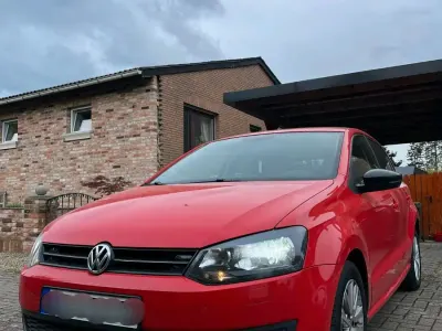 Gebraucht VW Polo Style 90 PS (66 kW) 2011 Rot Kleinwagen