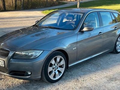 Gebraucht BMW 330 245 PS (180 kW) 2011 Grau Kombi