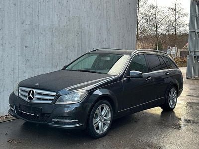 Gebraucht Mercedes C180 Avantgarde 156 PS (114 kW) 2013 Schwarz Kombi