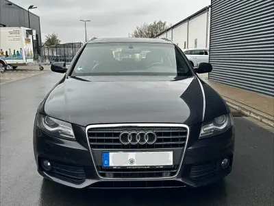 Gebraucht Audi A4 143 PS (105 kW) 2009 Grau Limousine