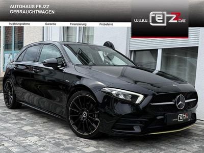 Schwarz Gebraucht 2019 Mercedes A200 AMG line Limousine | 15.999 € (Guter Preis)