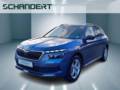 Titanblau metallic Gebraucht 2020 Skoda Kamiq Style SUV | 19.440 € (Fairer Preis)