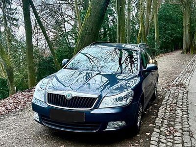 Gebraucht Skoda Octavia Active 105 PS (77 kW) 2011 Grau Kombi