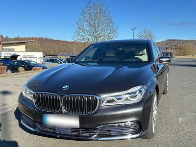 Gebraucht BMW 730 Performance 265 PS (194 kW) 2016 Grau Limousine