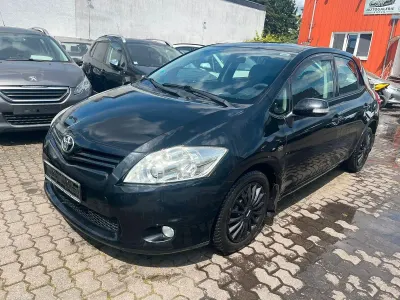Gebraucht Toyota Auris Edition 126 PS (92 kW) 2012 Schwarz Limousine