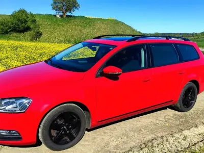 Begagnad VW Passat Trendline 140 HK (102 kW) 2012 Röd Sedan