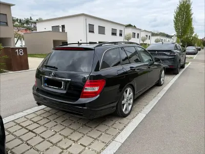 Second-hand Mercedes C200 AMG 184 CP (135 kW) 2012 Negru Break