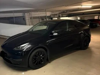 Gebraucht Tesla Model Y Long Range AWD 378 kW (514 PS) 2023 Schwarz SUV