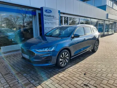 Gebraucht Ford Focus Titanium 155 PS (114 kW) 2023 Blau Limousine