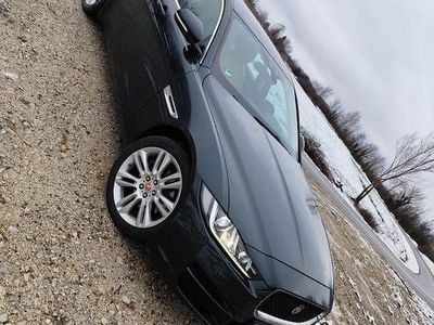 Second-hand Jaguar XE Prestige 179 CP (131 kW) 2014 Verde Berlinǎ