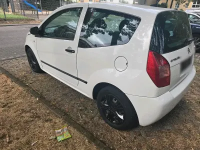 Gebraucht Citroën C2 68 PS (50 kW) 2008 Weiß Kleinwagen