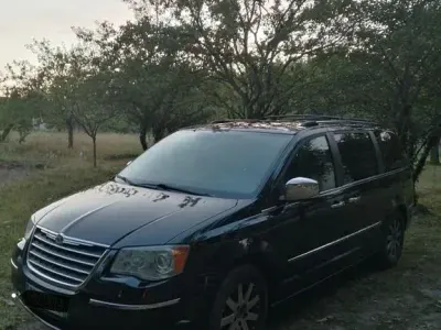 Gebraucht Chrysler Grand Voyager Limited 163 PS (119 kW) 2008 Schwarz Van / Kleinbus