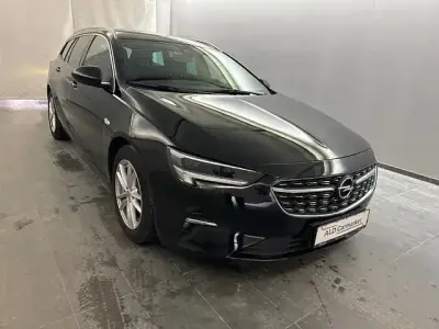 Używany Opel Insignia Business 174 KM (127 kW) 2022 Czarny Kombi