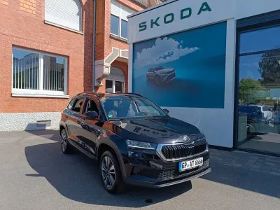 Gebraucht Skoda Karoq Tour 110 PS (80 kW) 2023 Schwarz SUV