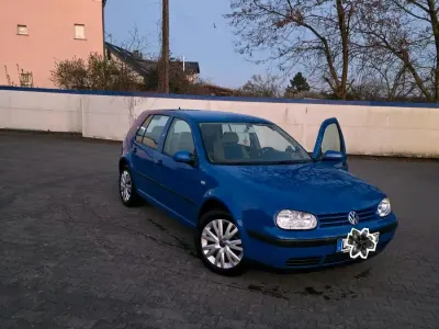 Gebraucht VW Golf IV 75 PS (55 kW) 2000 Blau Kleinwagen