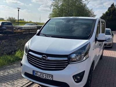 Second-hand Opel Vivaro Sport 145 CP (106 kW) 2017 Alb Monovolum