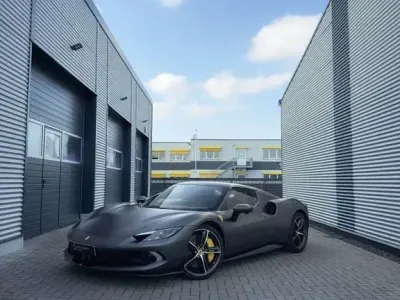 Gebraucht Ferrari 296 829 PS (609 kW) 2023 Grau
