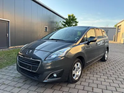 Gebraucht Peugeot 5008 Active 114 PS (83 kW) 2014 Grau Van / Kleinbus