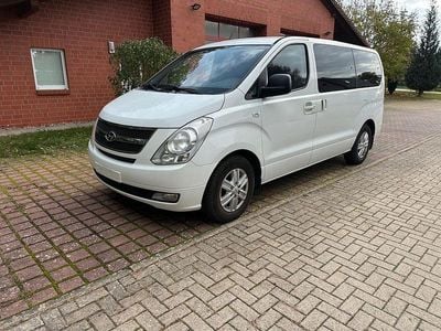 Hyundai H-1