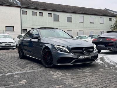 Selenitgrau metalliclack Gebraucht 2017 Mercedes C63 AMG AMG Limousine | 52.900 €