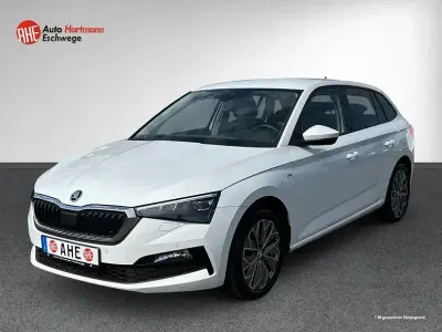 Gebraucht Skoda Scala Tour 110 PS (80 kW) 2023 Moon weiß Kleinwagen